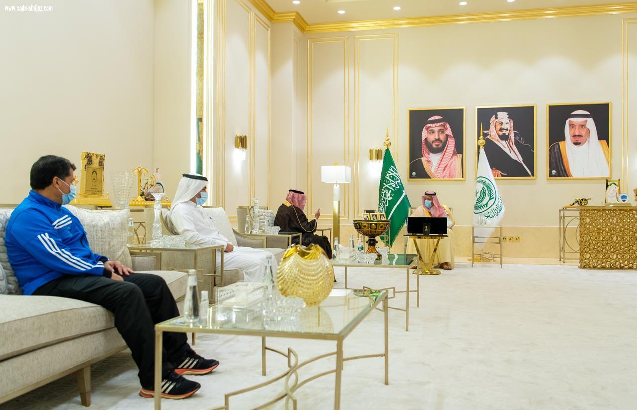 سمو امير الباحة .. يستقبل رئيس نادي الباحة الرياضي 