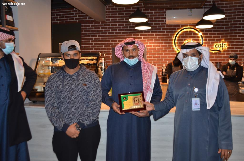 نائب مدير مكتب وزارة الرياضة بالجوف يتوج الفائزين ببطولة الشطرنج 