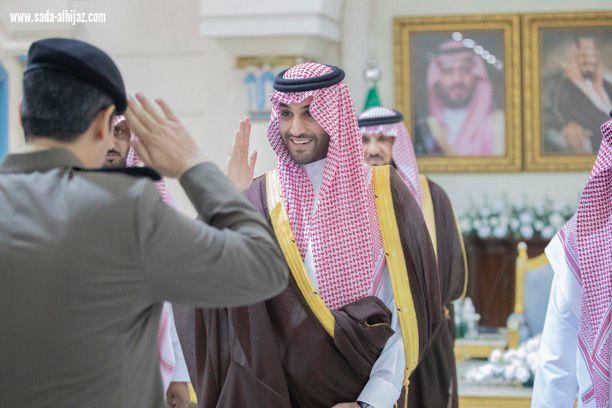 نائب امير الجوف يستقبل المواطنين والمسؤولين في الجلسة الأسبوعية