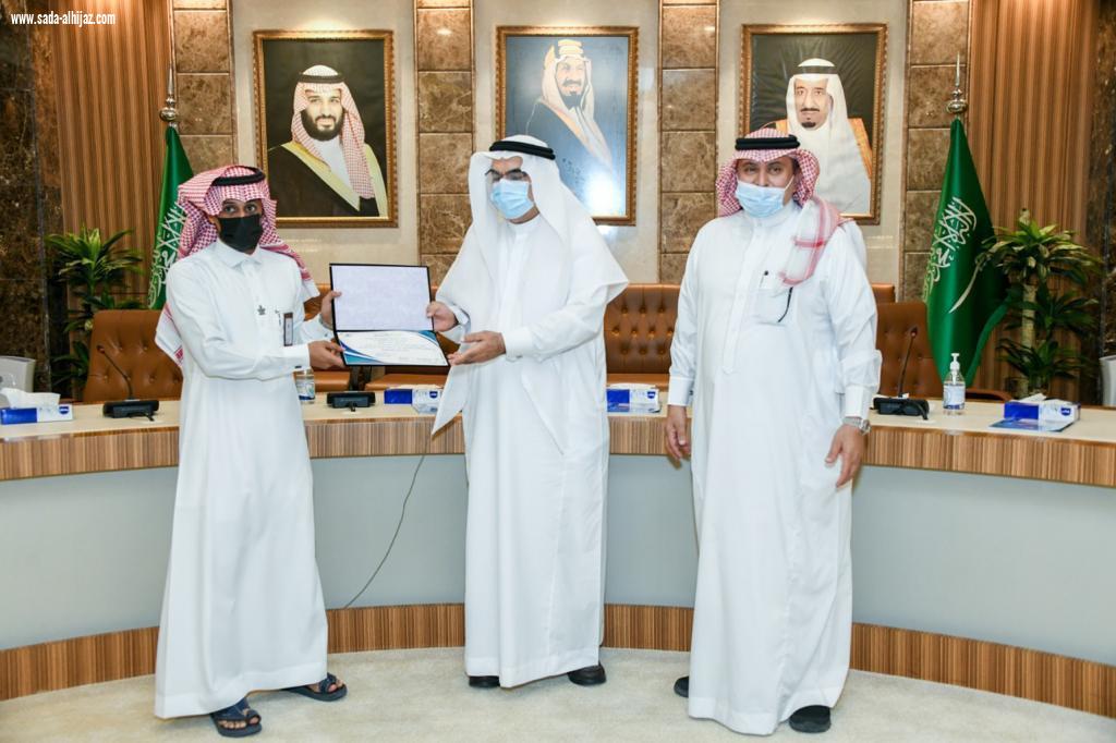 أمين الشرقية يكرم الفريق الاعلامي بالأمانة نظير جهوده الاعلامية 