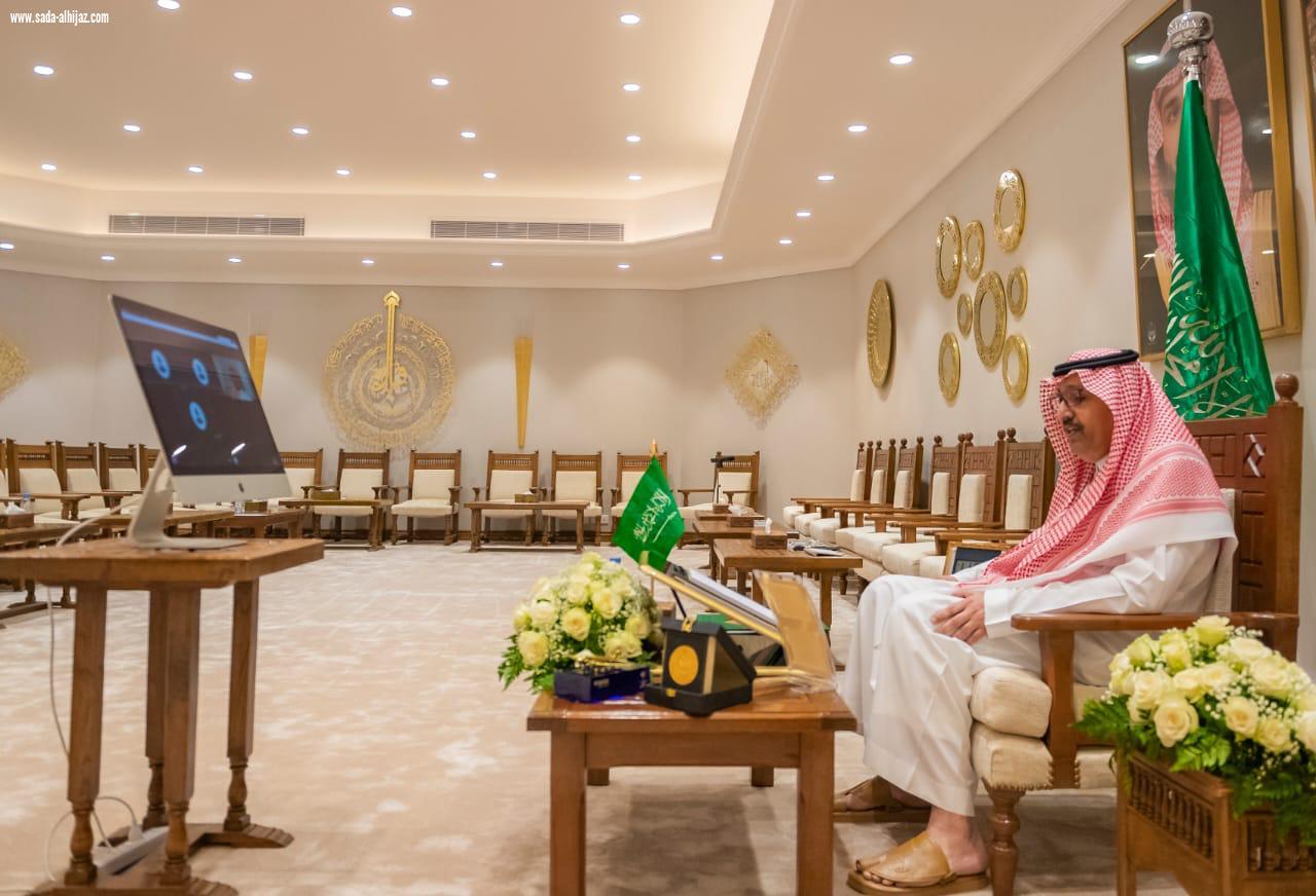 أمير منطقة الباحة يطلق ست مبادرات بجامعة الباحة إلكترونياً 