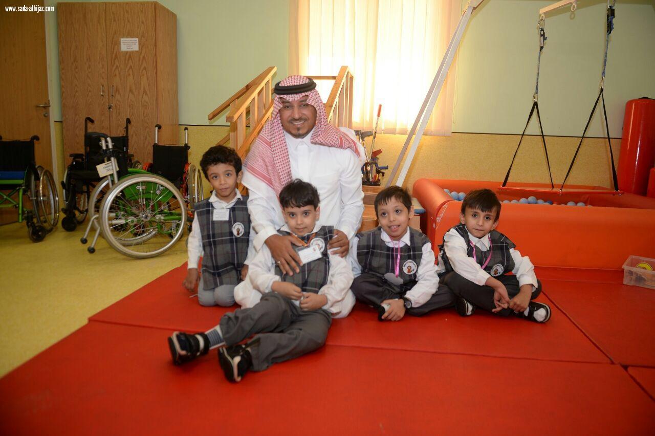 نائب أمير عسير يزور جمعية الأطفال المعوقين بالمنطقة  