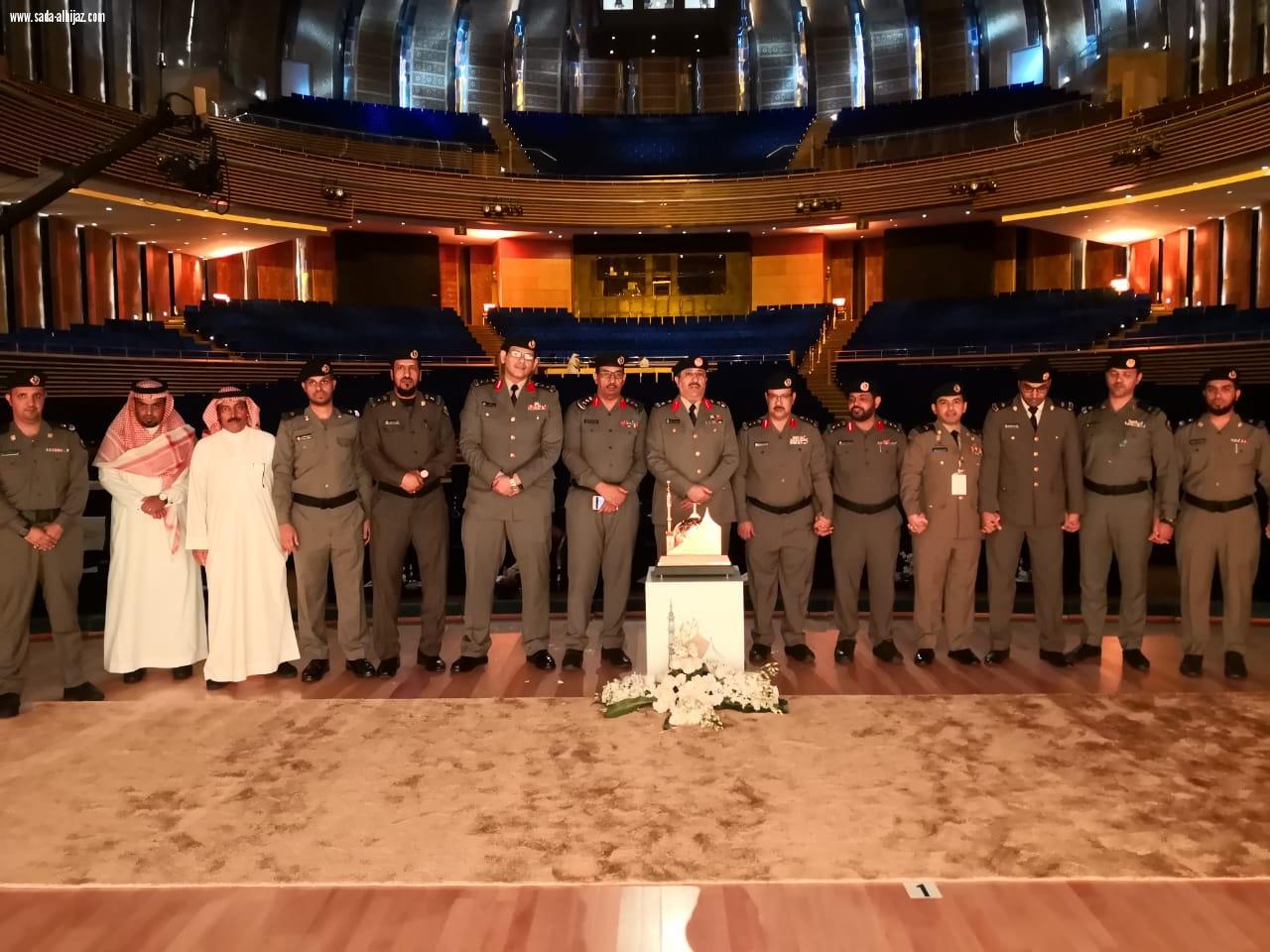 شرطة منطقة المدينة المنورة تفوز بالمركز الأول في جائزة الأداء الحكومي المتميز