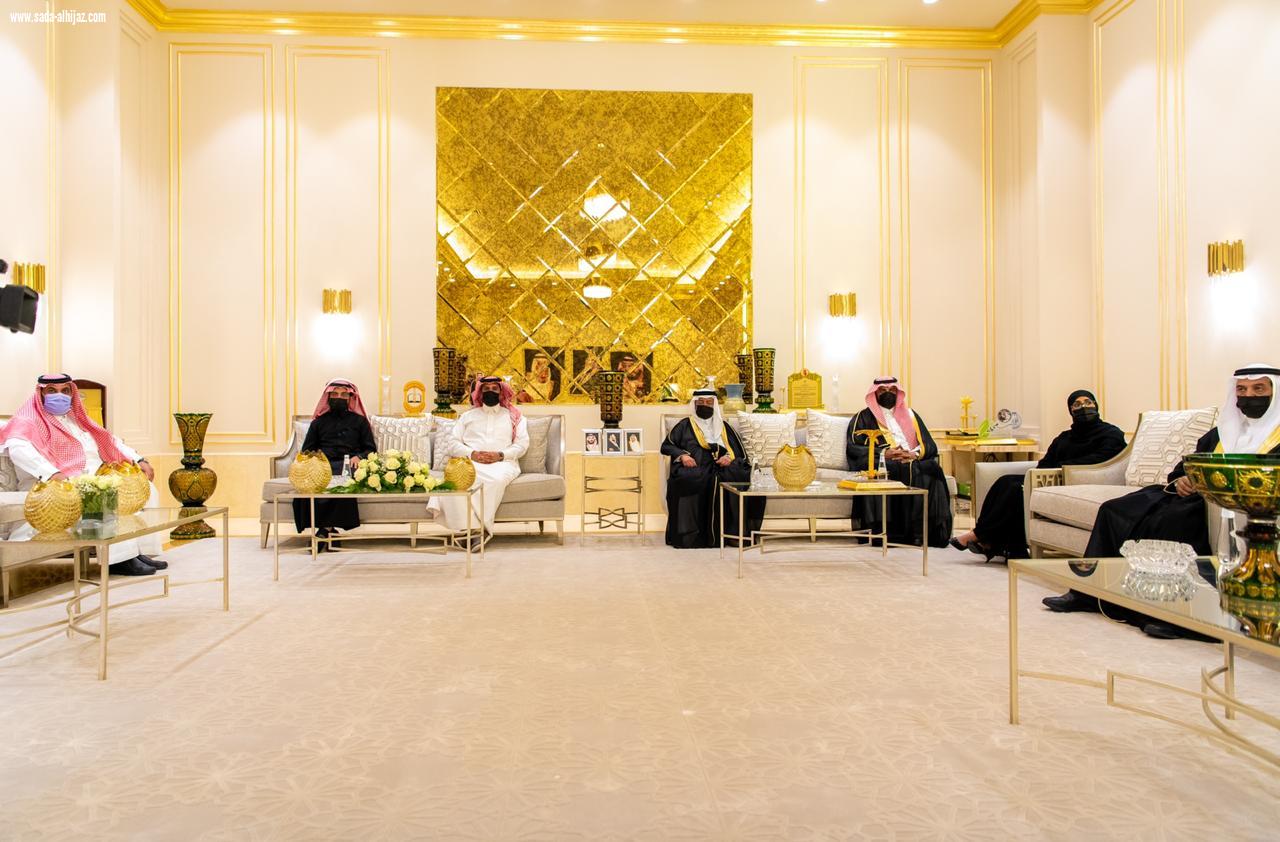 سمو أمير الباحة ..  يستقبل رئيس واعضاء مجلس إدارة غرفة الباحة المشكل حديثاً .. ويدشن استراتيجية الغرفة الجديدة وموقعها الالكتروني