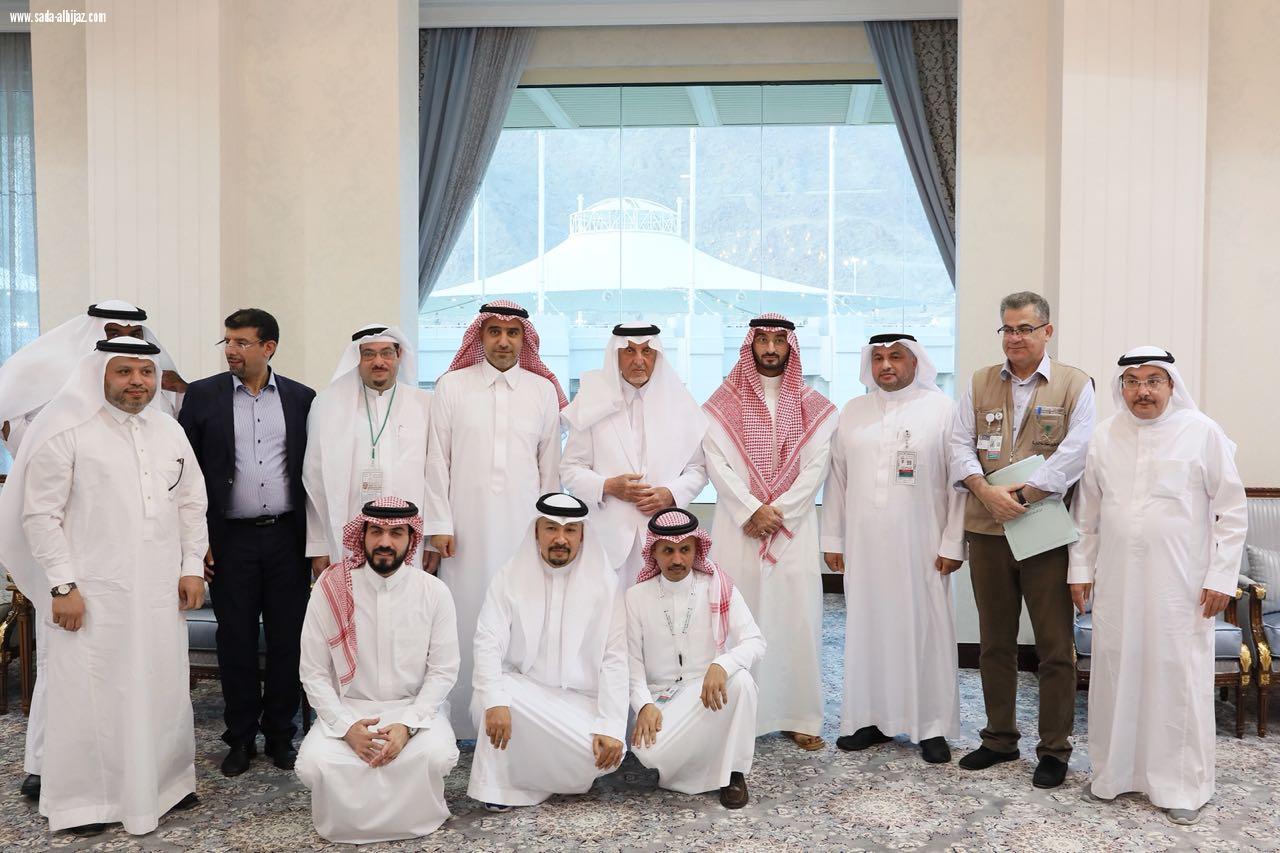 امير مكة ونائبه يستقبلا عدد من المسؤولين العاملين في الحج  الذين هنأوهم على نجاح خطة الحج 1439