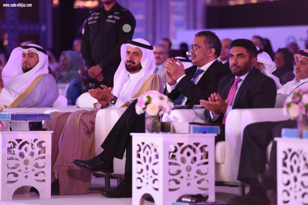 نقل تحيات خادم الحرمين الشريفين للمشاركين في القمة الوزارية الرابعة لسلامة المرضى وزير الصحة يعلن إطلاق تطبيق الاستشارات الطبية للتواصل المرئي