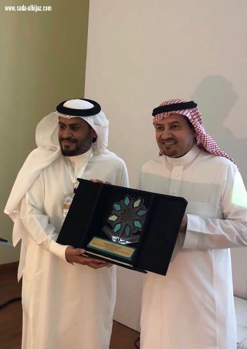 تقنية جدة تعرف منسوبيها بمخاطر الجرائم المعلوماتية