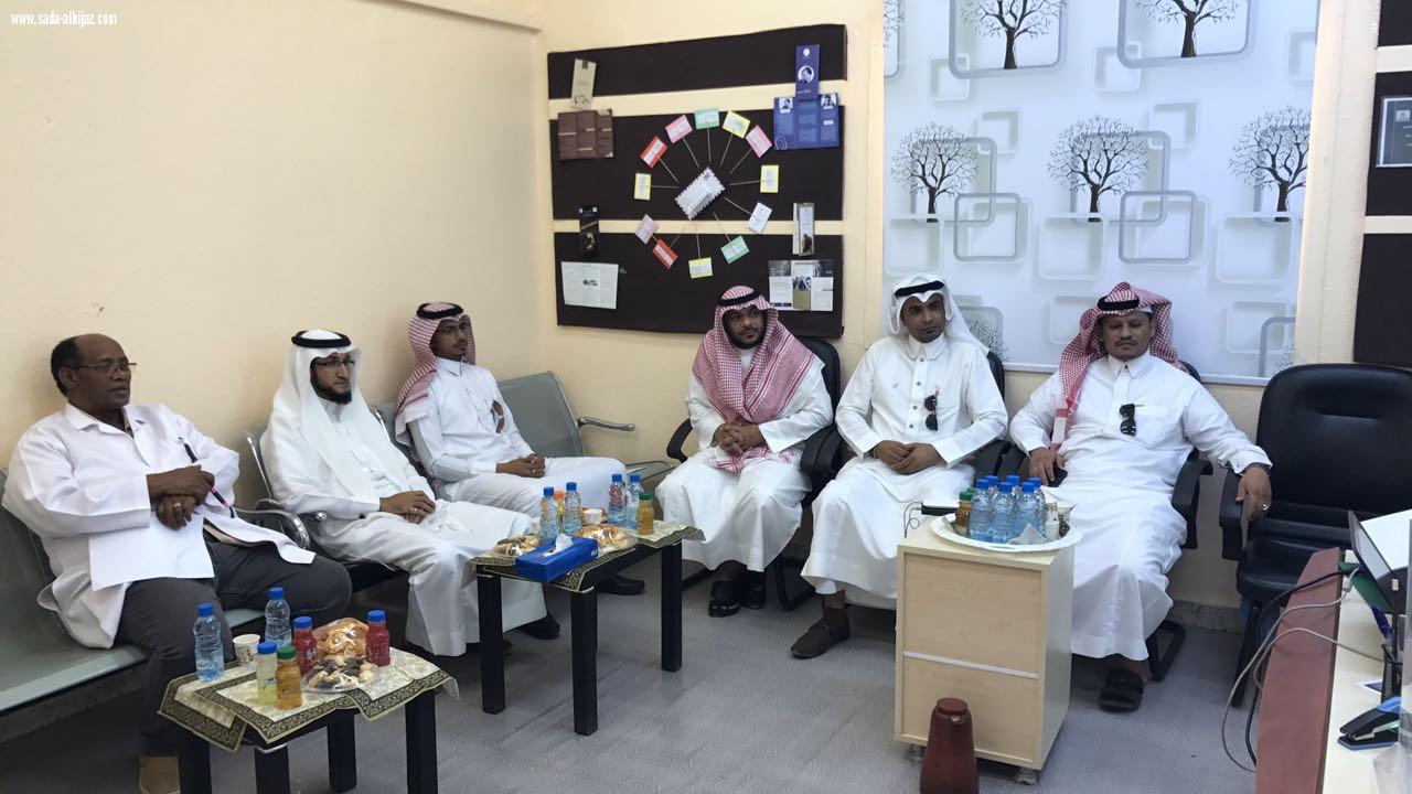 صحة جازان تقيم ندوة تعريفية لبرنامج التمكين المجتمعي بمركز الرعاية الأولية بالمسارحة