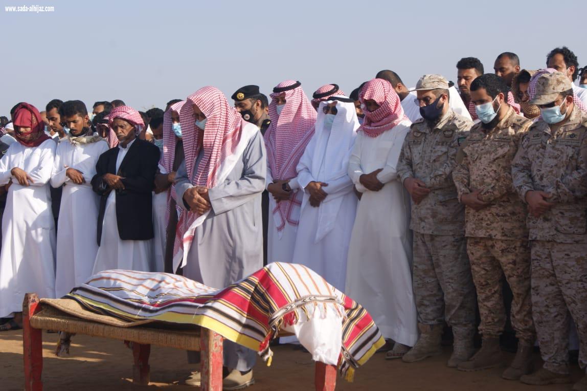 العواجي ''يؤدي الصلاة على الشهيد فواز حكمي بمركز الحكامية