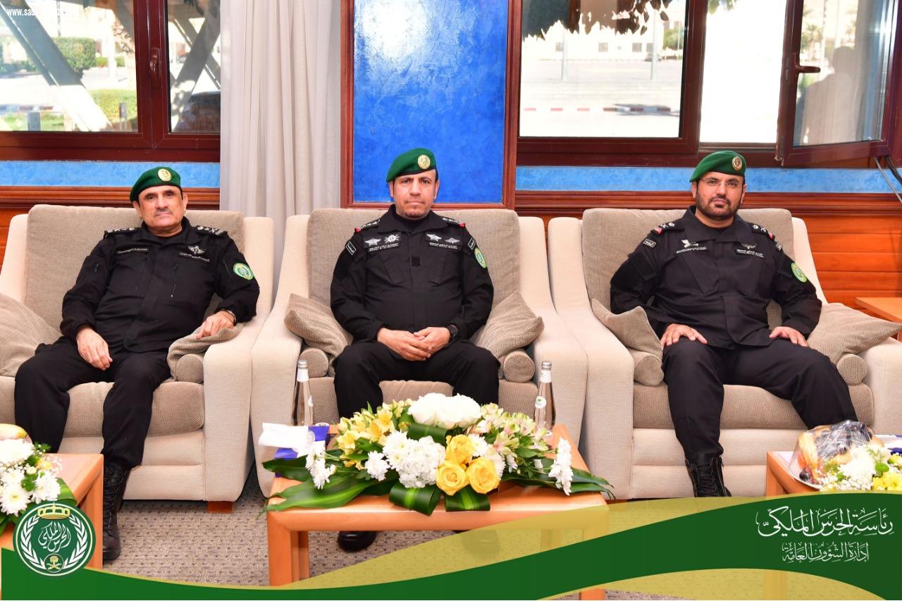 تحت رعاية معالي رئيس الحرس الملكي الإحتفاء بتخريج أكثر من ٩٠٠ متدرب بمعهد الحرس الملكي بمدينة تدريب الحرس الملكي بالثمامة