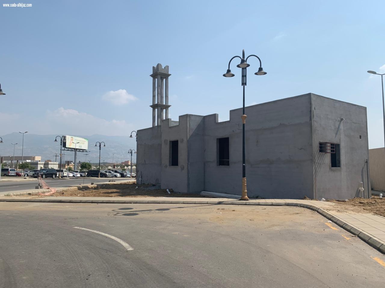 مدير مستشفى العارضه العام يستقبل مدير فرع وزارة المياه ورئيس مجلس ادارة جمعية البرالخيرية بالعارضة