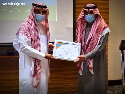 وحدة الخدمات المساندة لذوى الاعاقة بجازان بالتعاون مع كلية المجتمع  تنفذ ورشة عمل بعنوان (فن التعامل مع العملاء)