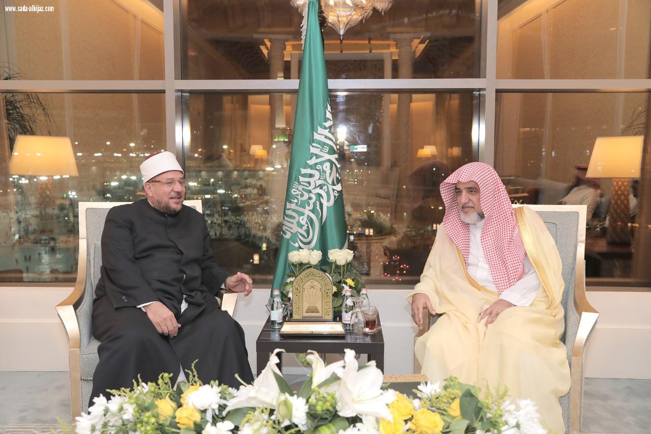 وزير الشؤون الإسلامية التقى وزراء الأوقاف والشؤون الدينية في مصر وباكستان والأردن