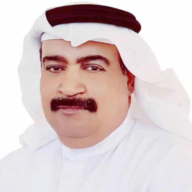 د. علي الدرورة في ندوة العلم والفن بالدمام