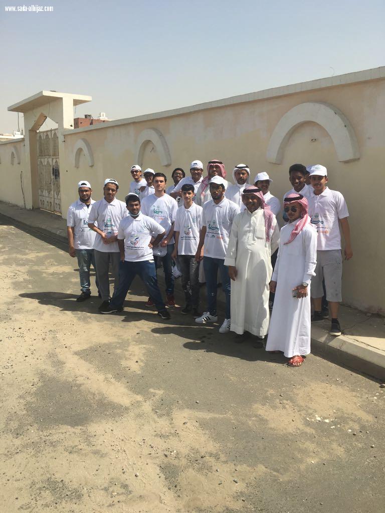 الادارة العامة للسلامة والخدمات الاجتماعية بامانة مكة  تنفذ فعالية لطمس الكتابات من الجدران في نهاية ممشى الشوقية بمكة بالتعاون مع ثانوية عبدالله الخليفي