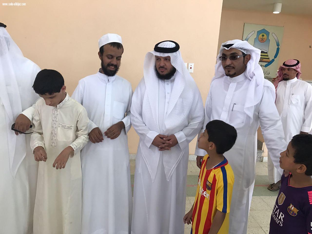 مدير عام التعليم المكلف بمحافظة الطائف يزور مدارس جنوب شرق الطائف 