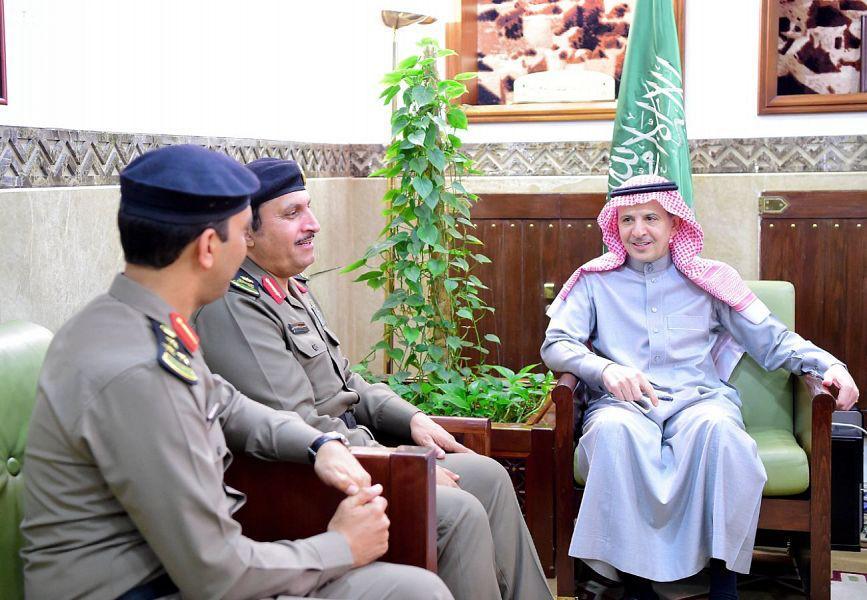 المشرف على مكتب سمو أمير الرياض يستقبل مدير الإدارة العامة للمرور ومدير مرور المنطقة