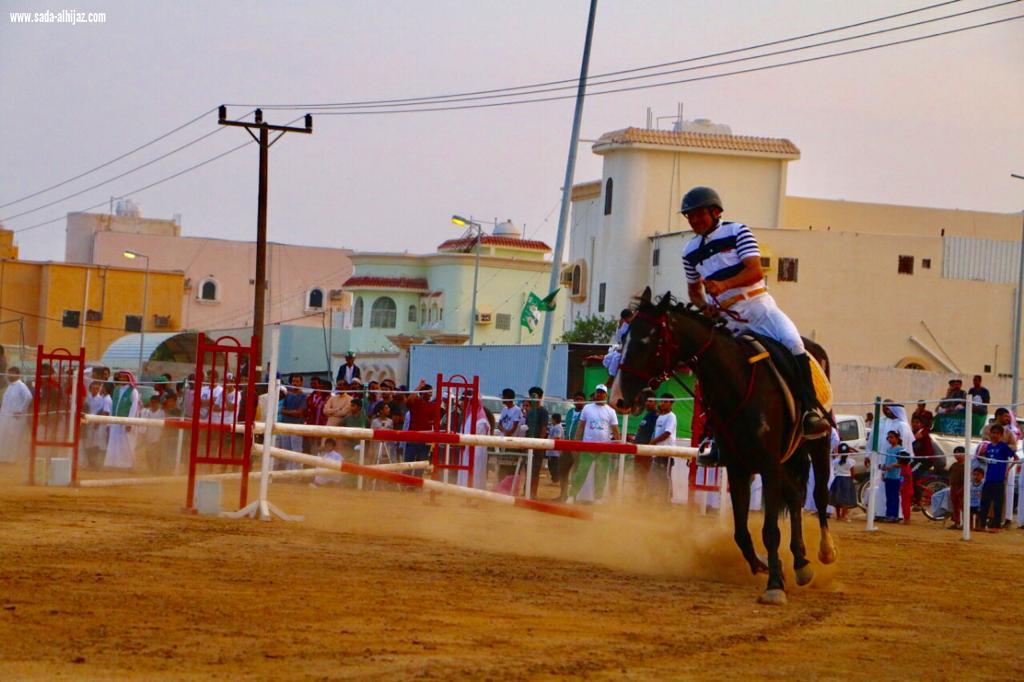 أهالي قامرة يحتفلون باليوم الوطني89 همة حتى القمة