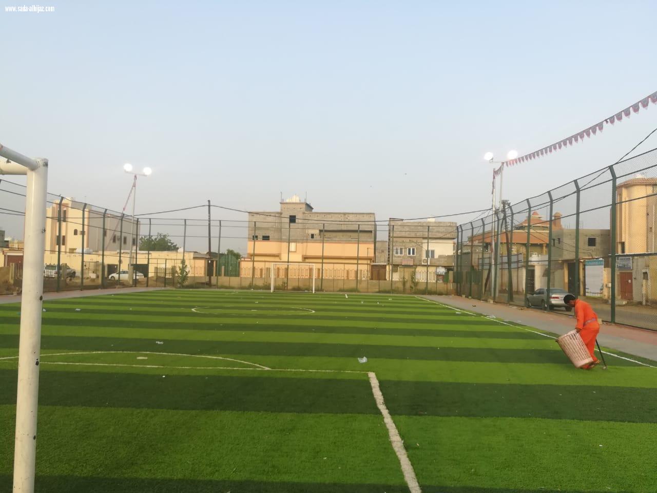 بلدية صامطةتكثف أعمال النظافة داخل المحافظة والقرى التابعة لها