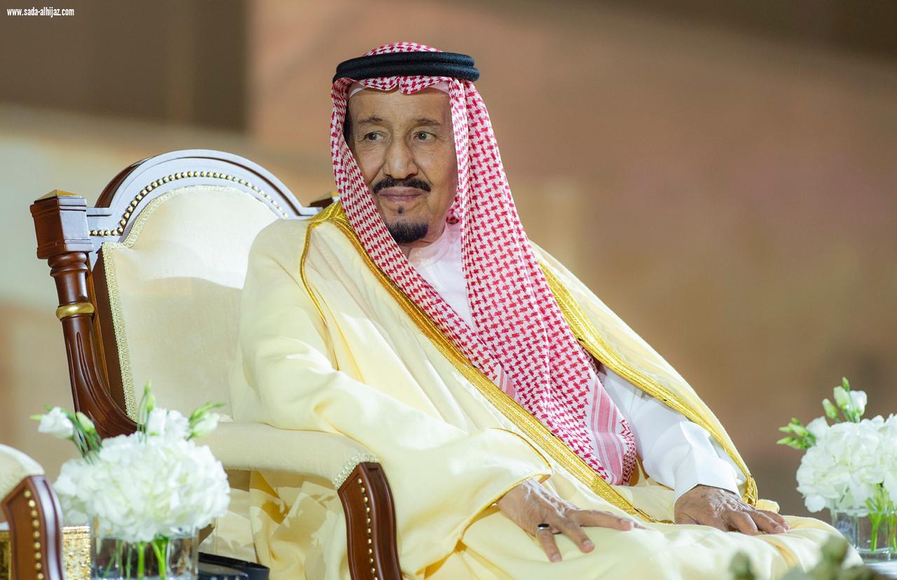 خادم الحرمين الشريفين يكرم الفائزين بالدورة الحادية والأربعين لجائزة الملك فيصل