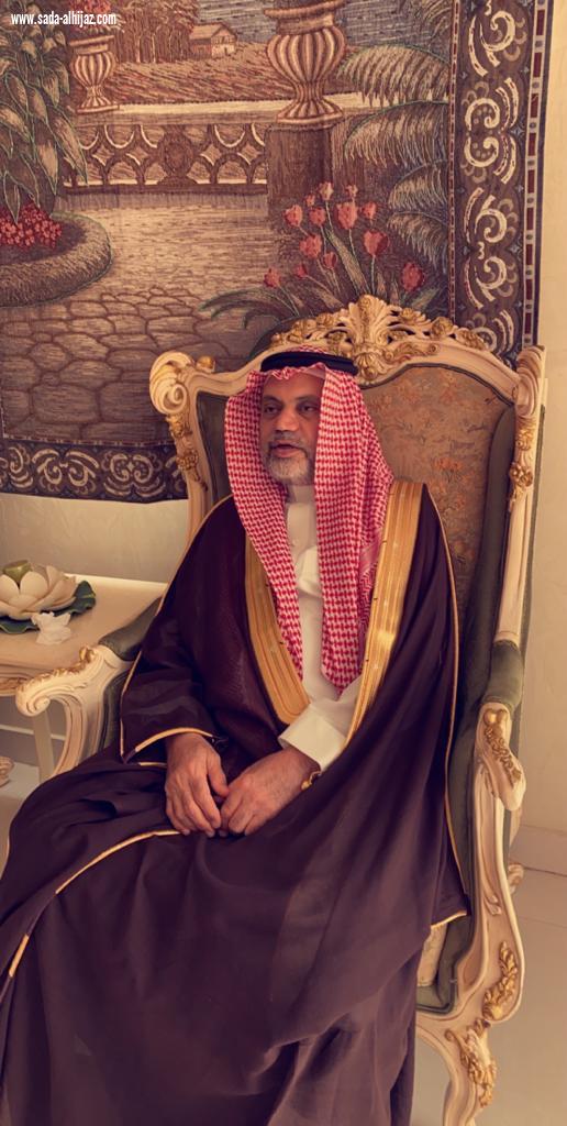 الاستاذ عبدالرحمن بن محمد آل شيبه المدرع يحتفل بتخرج ابنه الدكتور فايز من كلية الطب .. 