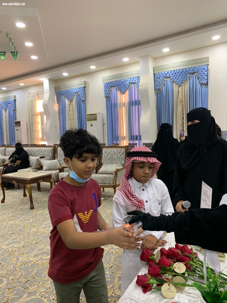 نفذ من قبل مستشفى العارضة العام | محافظ محافظة العارضة يدشن معرض أحاجي