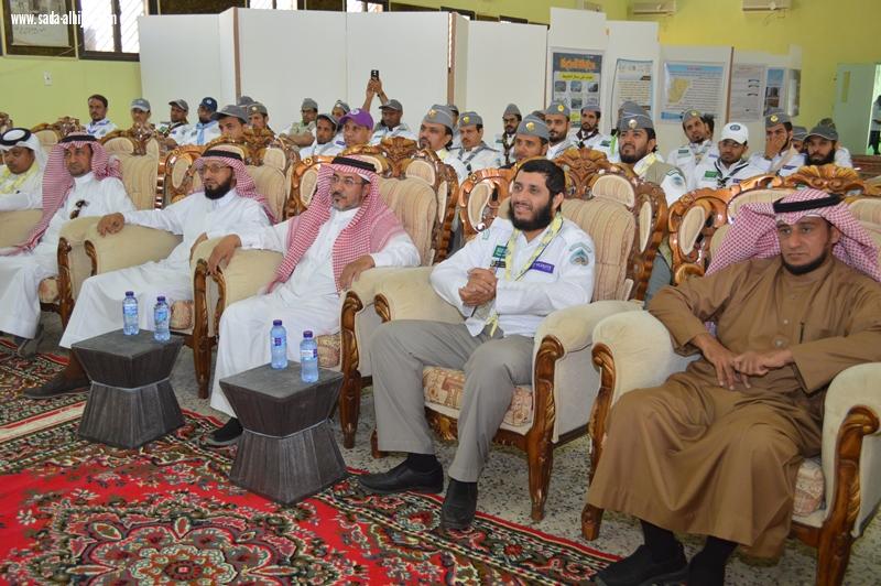 مدير تعليم محايل يعلن إنطلاق الدراسة التأسيسية ويشيد بجهود فريق العمل