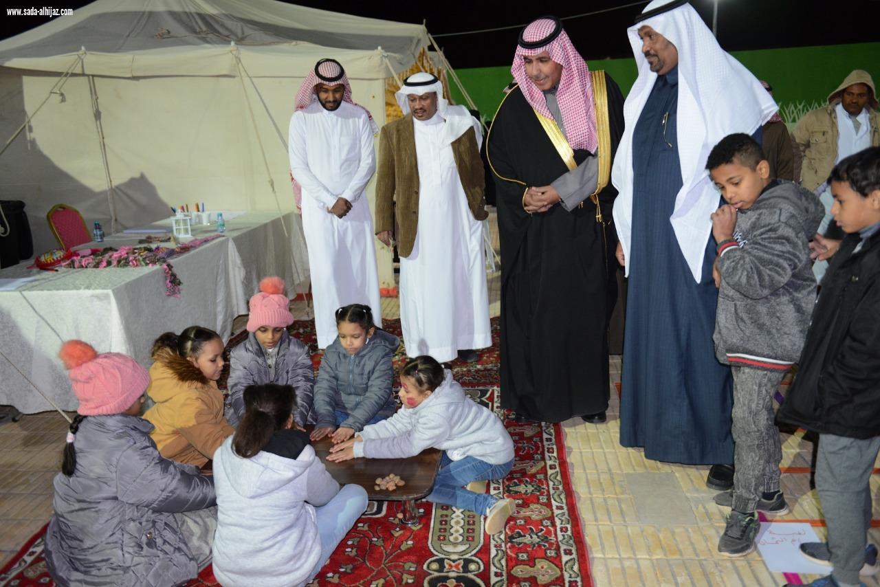 محافظ العلا يفتتح فعاليات أندية مدارس الحي لمهرجان الفوانيس ومهرجان الطفولة والمرح 