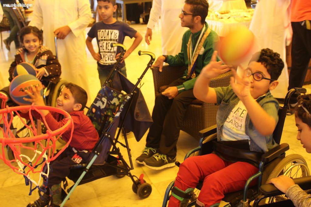  أبطال القدوة من الكرسي إلي منصات البطولة