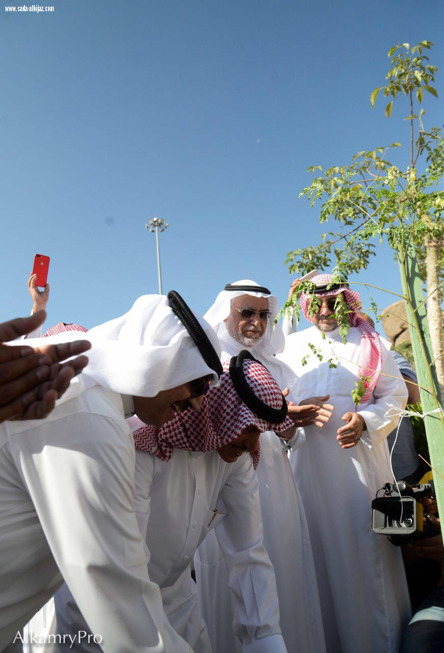 أمين الطائف يدشن حملة  اغرسها لتشجير الطائف