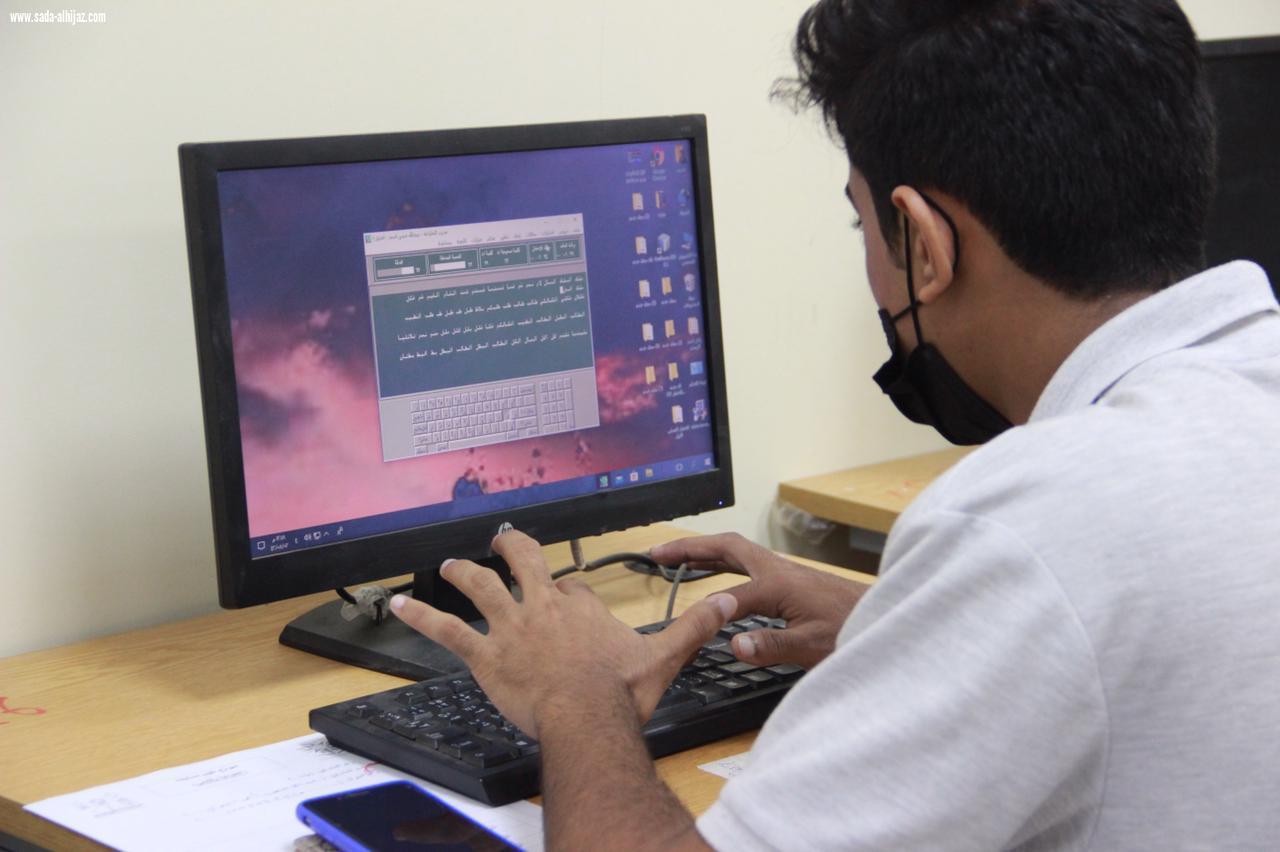 مبادرة تكنو إبداع تُشعل المنافسة بين متدربي الكلية التقنية بالقنفدة 
