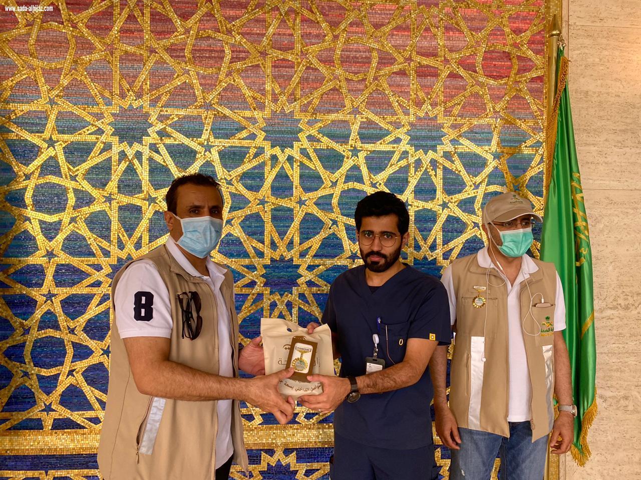 مديرصحة جدة يتفقد سير العمل بمراكز الضافه الصحيةويكرمالعاملين بها مثمناً الجهود التى يقدمونها للضيوف