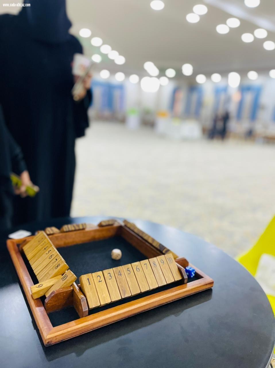 نفذ من قبل مستشفى العارضة العام | محافظ محافظة العارضة يدشن معرض أحاجي