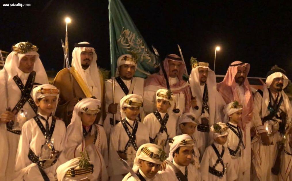فرقة بني يوسف تنثر الإبداع بسوق عكاظ