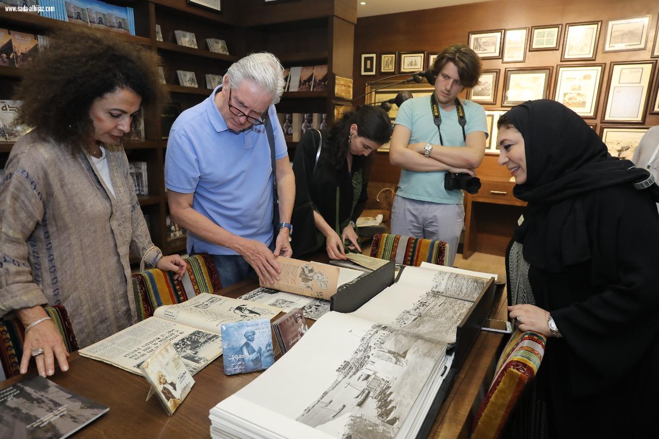 السفير الفرنسي بالمملكة يزور جدة التاريخية