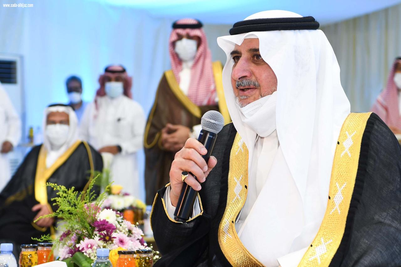 أمير منطقة تبوك يدشّن ويتفقد عدداً من المشروعات التنموية بمحافظة حقل