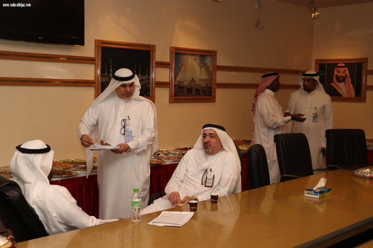 إدارة مستشفى الملك فهد بالمدينة المنورة تعايد منسوبيها بعيد الفطر المبارك