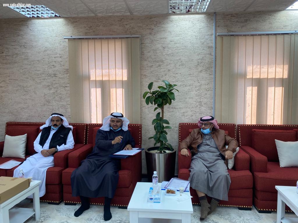 بلدي الباحة  بالتنسيق مع معرفي القرى يعد ملفا متكاملا عن احتياجات مدينة الباحة