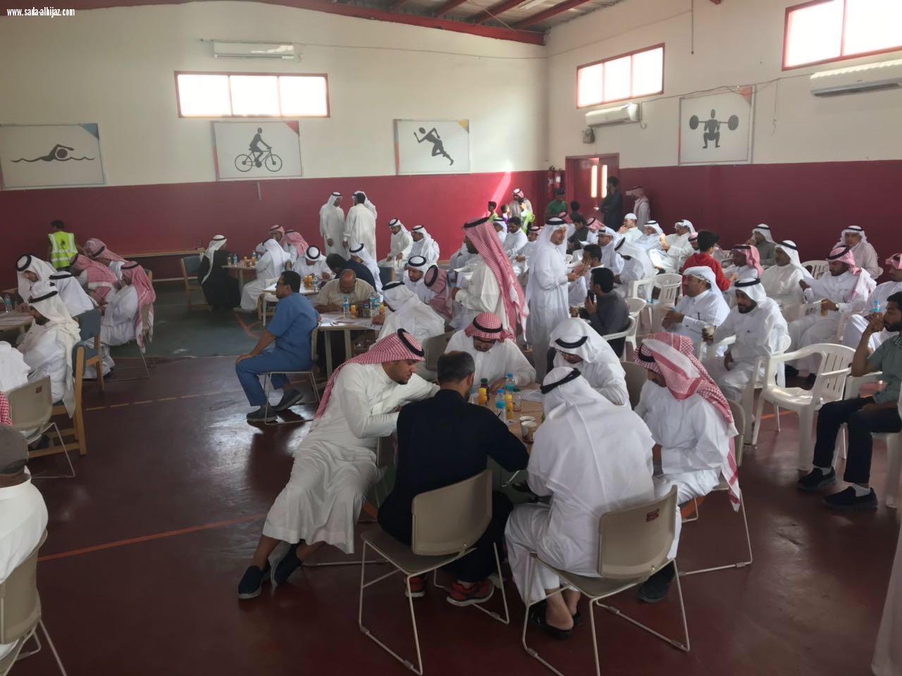 الإمام البخاري الإبتدائية بالأحساء  تعزز شراكة بين المدرسة و الأسرة ارتقاء  