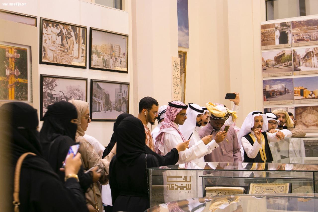 نفحات إيمانية وتاريخية بين طيات تاريخ المدينة المنورة بمتحف 