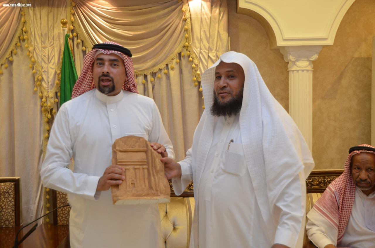 ضمن تفعيل رؤية العلا،ودور المجتمع المحلي الشيخ خالد المورعي يستضيف م.عمرو المدني ومحافظ العلا