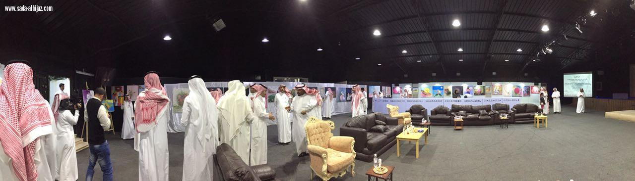 د العبيدي يفتتح معرض مهرجان الورد 14 التشكيلي ويكرم فنانين الطائف