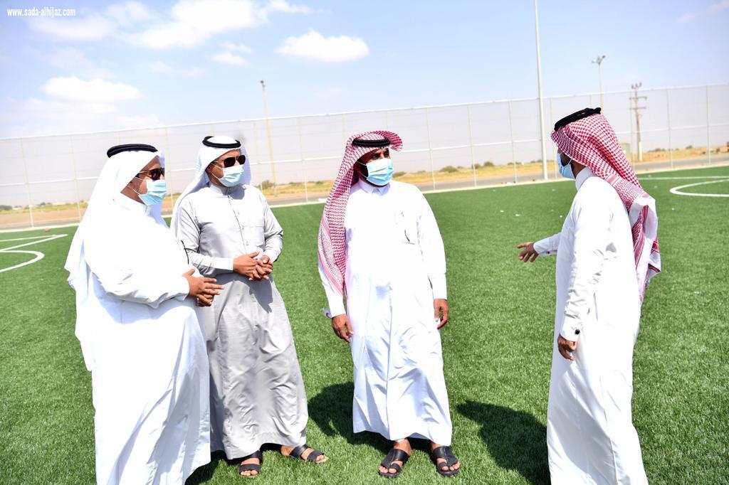 رئيس مركز عتود يتفقد الخدمات البلدية بالمركز 