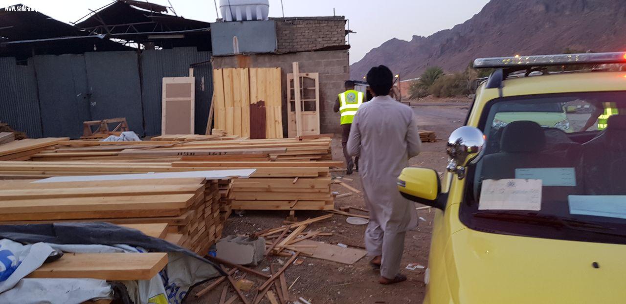 مدني المدينة ‏ينفذ جولات تفتيشية لفرق الاشراف الوقائي على بعض المستودعات .