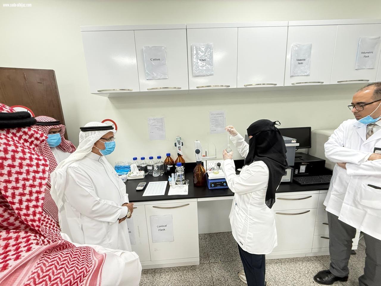 8 آلاف عينة غذائية و35% زيادة في الفحوص وانخفاض بلاغات الإصحاح البيئي.. أمين منطقة تبوك يطّلع على منجزات النصف الأول من 2026