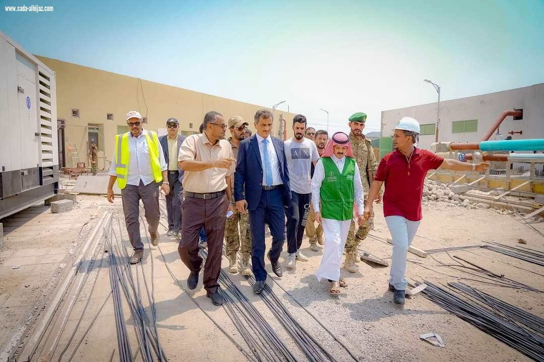 محافظ عدن يتفقد إعادة تأهيل مستشفى المحافظة وإنشاء مركز القلب المفتوح