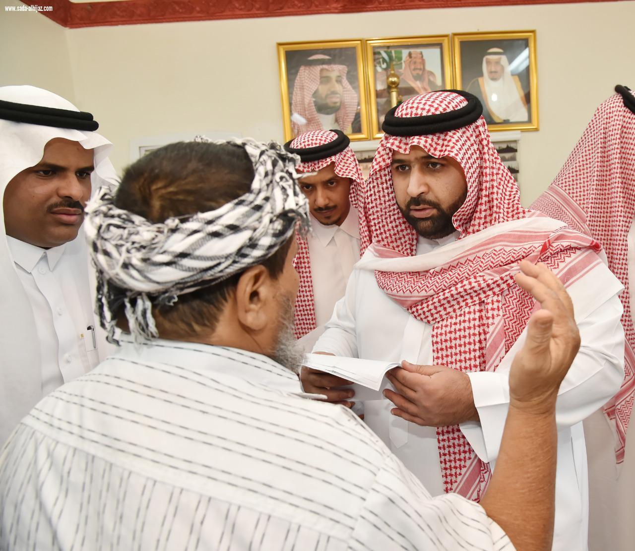 الأمير محمد بن عبدالعزيز يتفقد مراكز الكدمي ووساع والجوين ووادي رزان