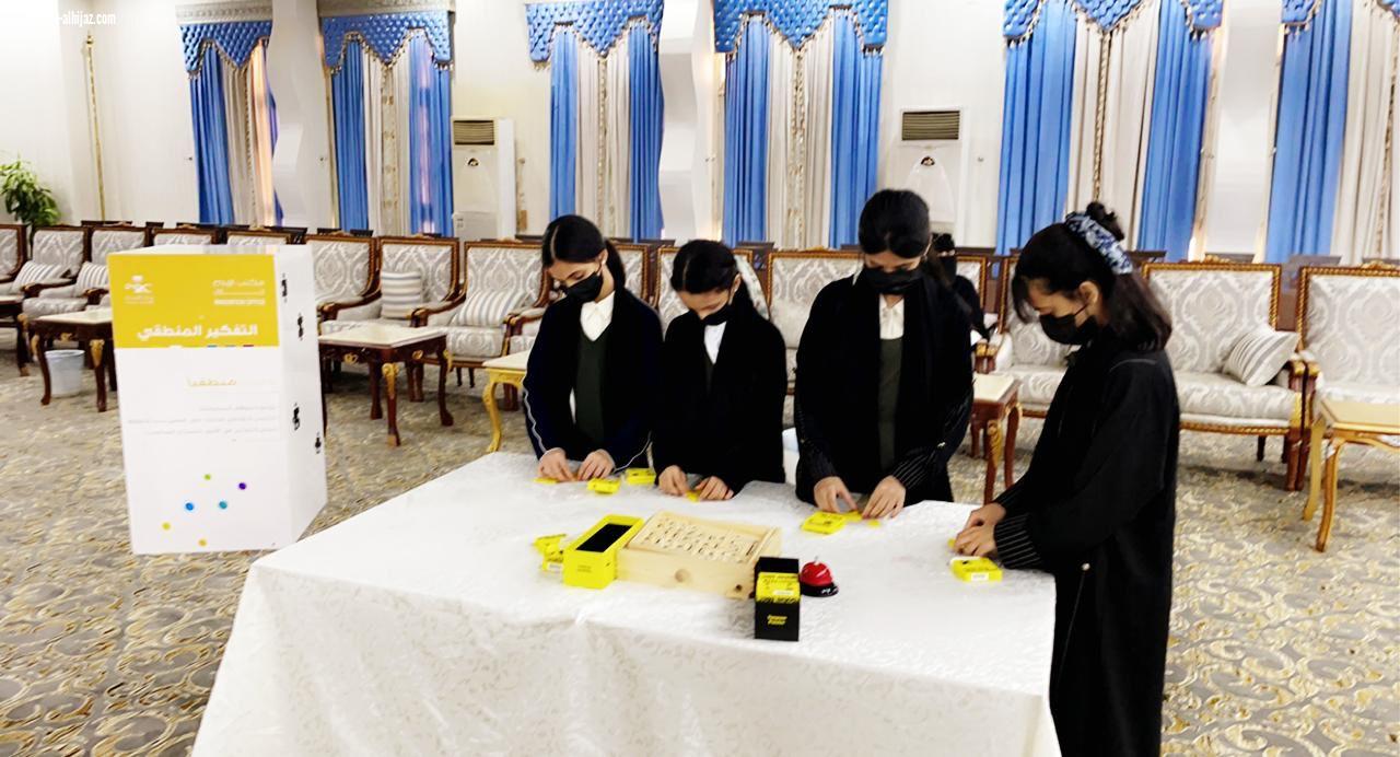 نفذ من قبل مستشفى العارضة العام | محافظ محافظة العارضة يدشن معرض أحاجي