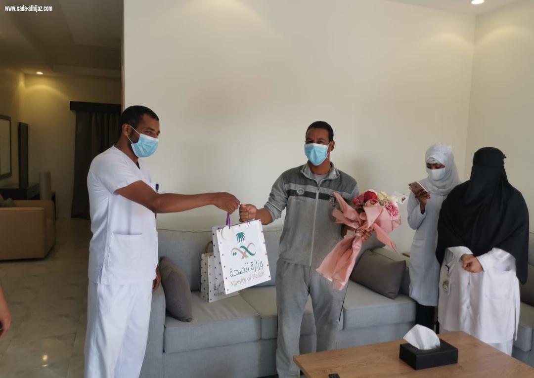 مدير المجمع الصحي بالعلا،يهنيء القيادة بحلول رمضان،ويكشف تطورات إصابة مقيم مصري بكورونا
