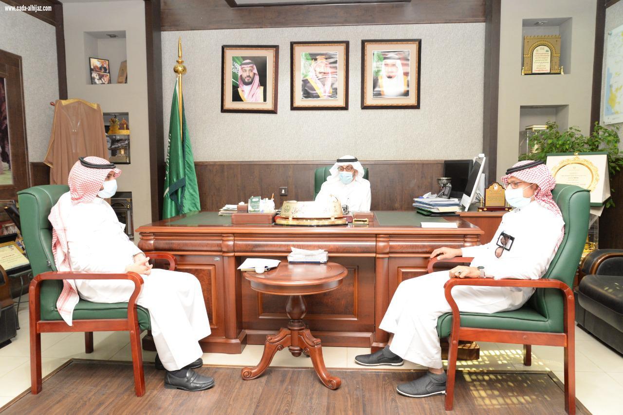محافظ أبو عريش يجتمع بمدير عام خدمات المياه بجازان